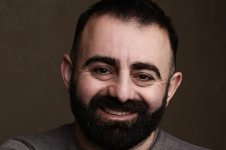 Новини культури - Актор Арам Арзуманян впав в оркестрову яму під час вистави