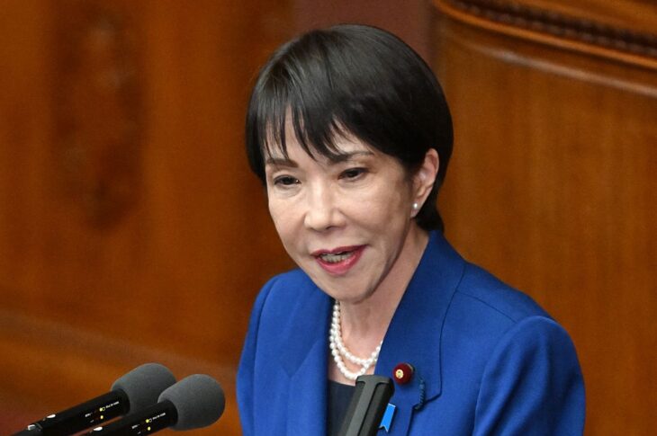 Новини світу - Китайський дипломат пригрозив відрізати голову премʼєрці Японії