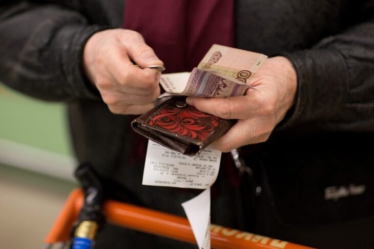 Новини світу - Кремль перекладе фінансовий тягар війни на росіян