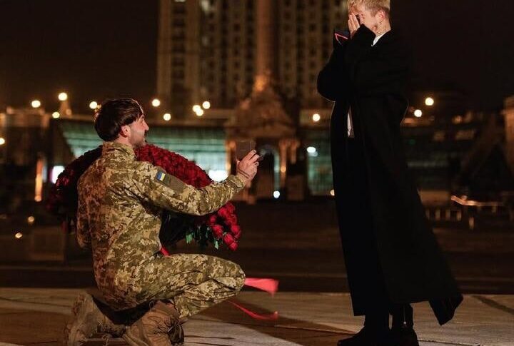 Новини культури - MELOVIN оголосив про заручини з військовим і вперше показав коханого