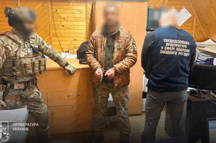 Новини України - На Прикарпатті посадовець ТЦК побив чоловіка до втрати органу