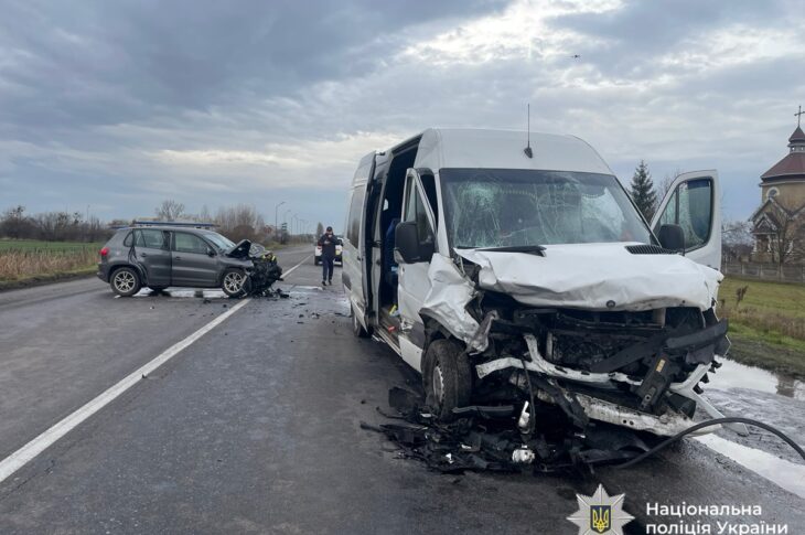 Новини України - На Прикарпатті у ДТП з автобусом загинула людина, восьмеро постраждалих