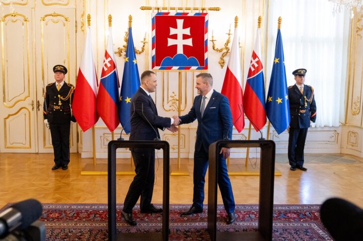 Новини світу - Польща хоче постачати американський газ Словаччині і Україні