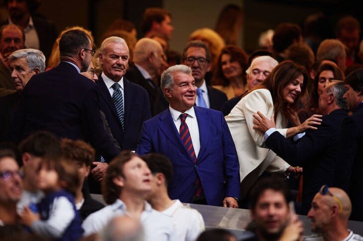 Новини спорту - Президент Барселони виклав ідею відкриття Камп Ноу з Мессі