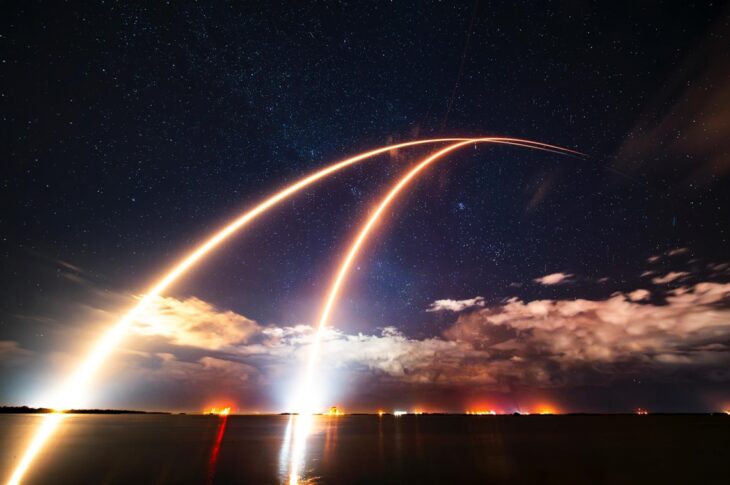 Технології - SpaceX запустила дві ракети з супутниками Starlink