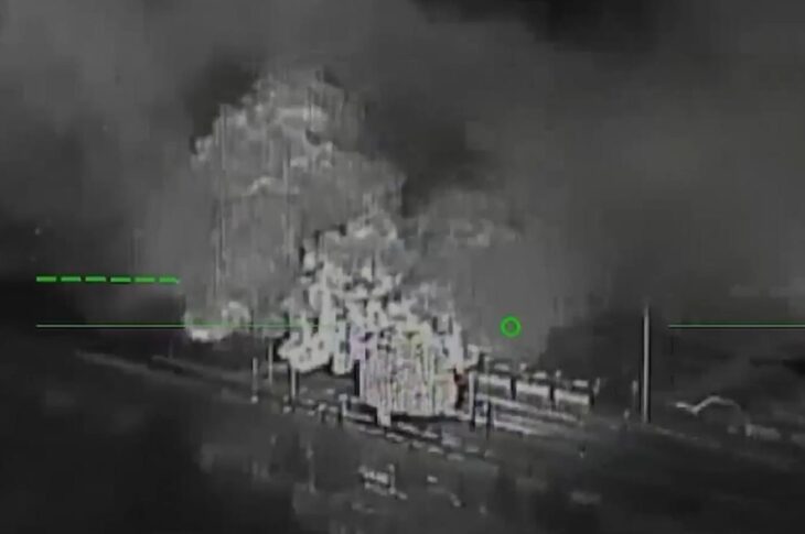 Новини України - ССО показали знищення нафтобаз росіян у Криму