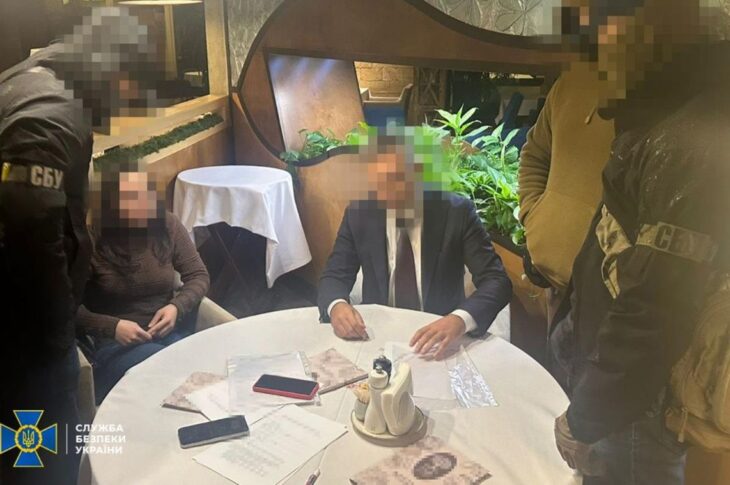 Новини України - У Києві затримали політика на хабарі у $160 тисяч