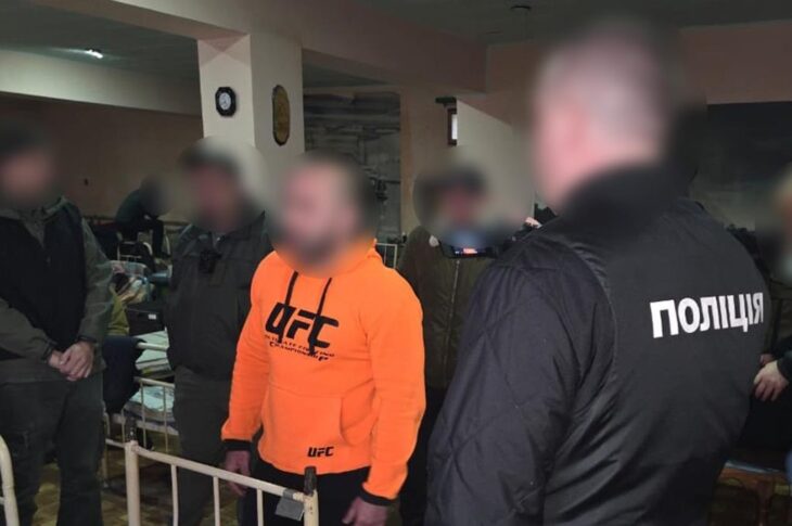 Новини України - У колоніях України викрили схему збору "чорної каси" для "вора в законі"