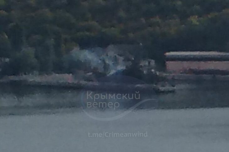 Новини України - У Криму горів військовий корабель РФ - соцмережі