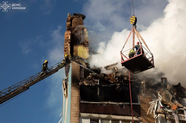 Новини України - Удар по Тернополю: невідома доля 22 людей