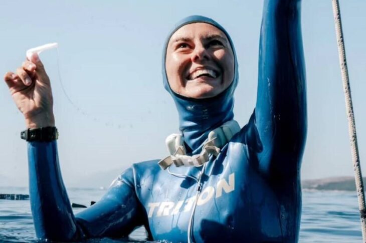 Новини спорту - Українка підкорила рекордну глибину, пірнувши без спорядження
