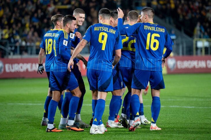 Новини спорту - Українській збірній заборонили розміщувати слоган на новій формі