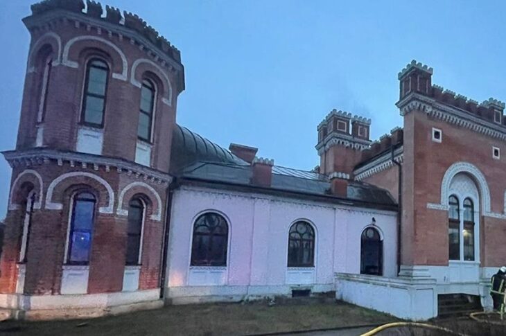 Новини України - В Чернівцях чоловік з психічним розладом скоїв підпал у синагозі