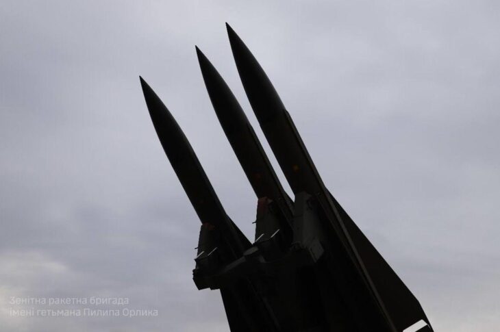 Новини України - Зеленський озвучив план закриття неба над Україною