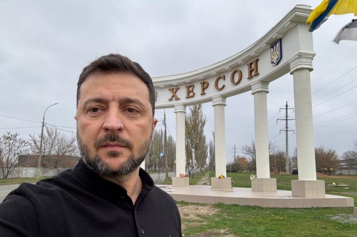 Новини України - Зеленський у Херсоні пообіцяв захист від дронів РФ