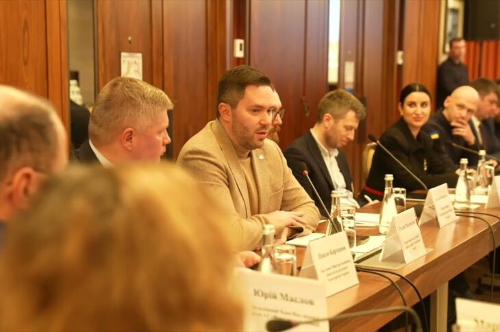 Голова Нацкомфінпослуг Руслан Магомедов про вплив Фонду декарбонізації на ринок зелених облігацій