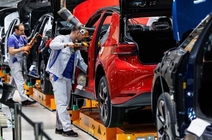 Новини бізнесу - Автовиробники Німеччини переживають найбільший обвал за останні 15 років