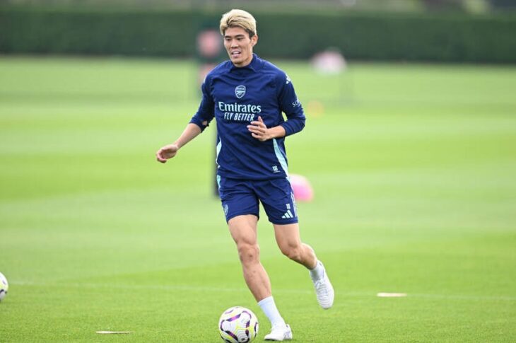 Новини спорту - Аякс досяг домовленості з колишнім захисником Арсеналу