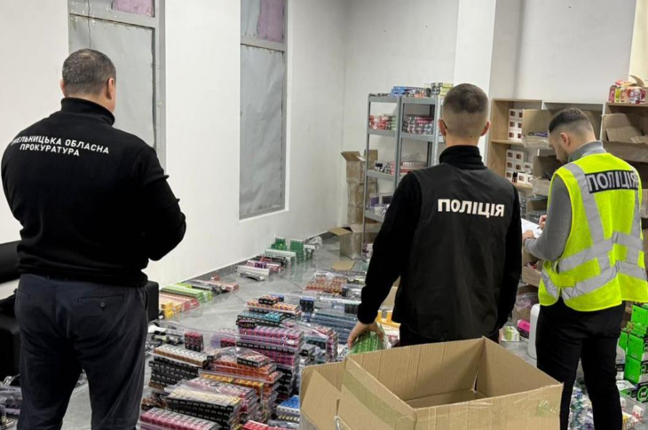 Новини України - Хмельничанин налагодив нелегальне виробництво електронних сигарет
