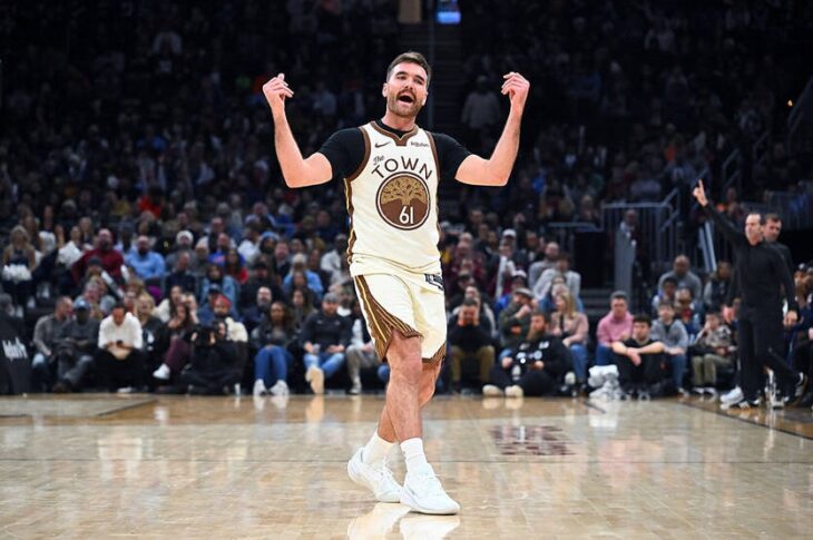 Новини спорту - НБА: Голден Стейт дотиснув Клівленд, Бруклін розгромив Новий Орлеан