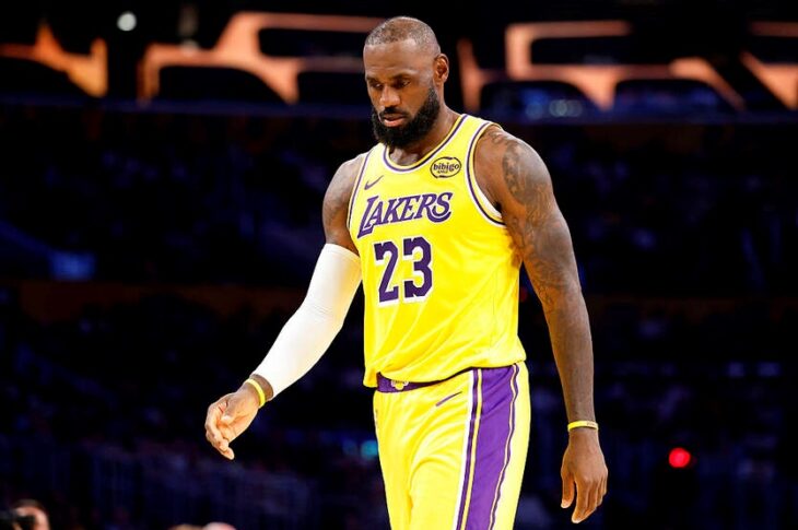 Новини спорту - НБА: унікальна серія Леброна Джеймса добігла кінця