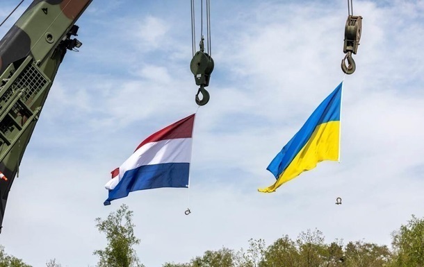 Новини світу - Нідерланди скерують додаткові &euro;700 млн Україні