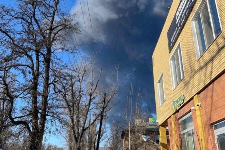 Новини світу - Новошахтинський НПЗ загорівся після "10 вибухів"