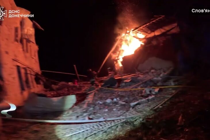 Авіаудар по Слов’янську: 8 поранених, серед них 2 дітей