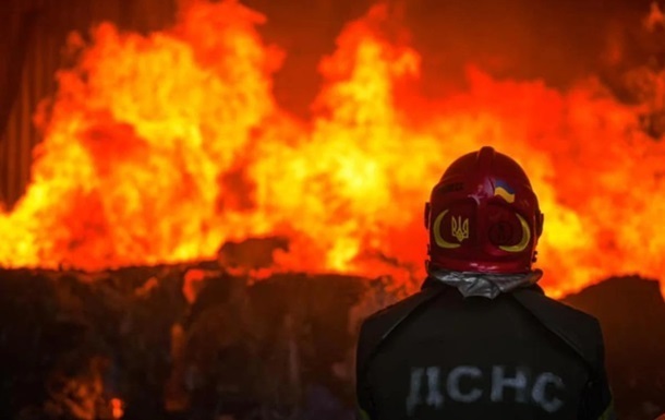 Новини України - РФ вдарила по об&rsquo;єкту інфраструктури в Одесі, виникла пожежа