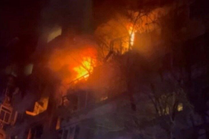 Новини України - У Запоріжжі БПЛА влучив у багатоповерхівку