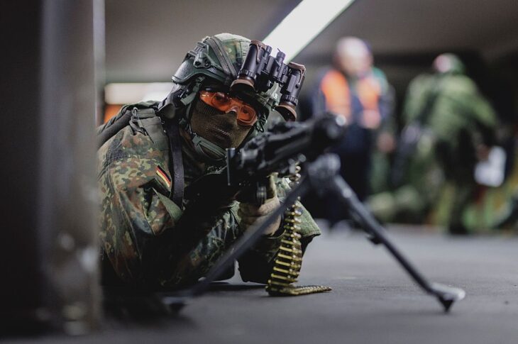 Новини світу - В Німеччині з вантажівки викрали 20 тисяч боєприпасів Бундесверу