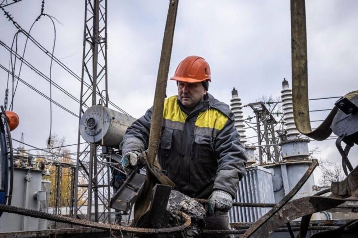 Новини України - В областях України почали аварійно вимикати світло