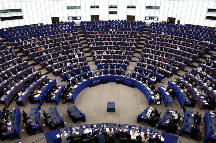 Новини бізнесу - Європарламент прискорив розгляд "репараційного кредиту" Києву