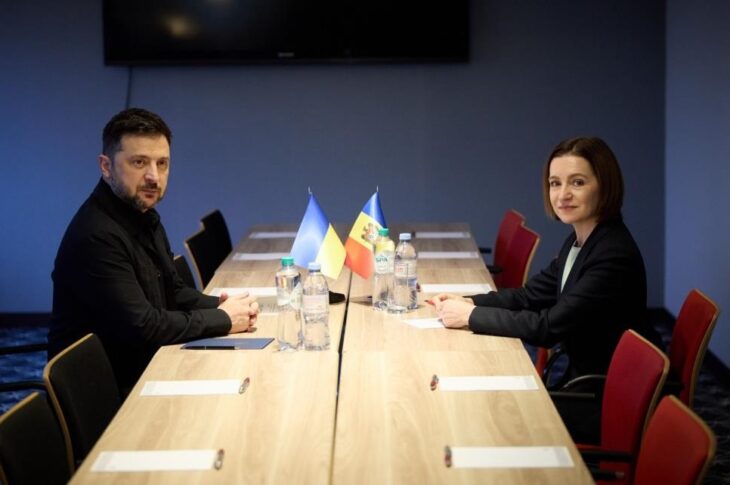 Новини України - Зеленський і Санду провели переговори у Гаазі