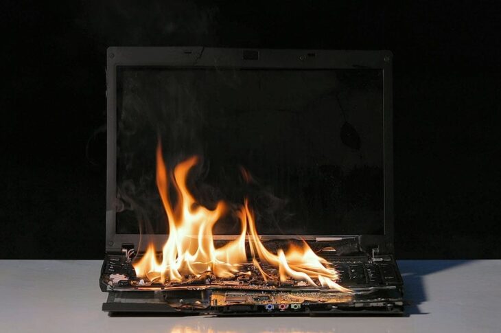 Без категорії - Чому перегрівається ноутбук та як цьому запобігти