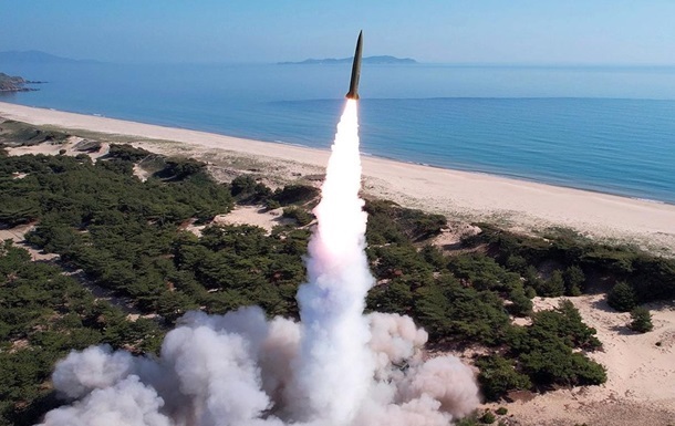 Новини світу - КНДР запустила балістичні ракети у бік Японського моря