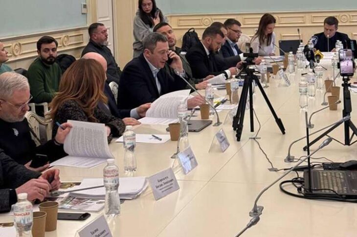 Корупція - Місцезнаходження невідоме, підозри немає Директор НАБУ розповів про статус Єрмака та Умєрова у резонансних справах