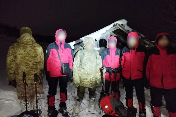 Новини України - На кордоні з Румунією врятували ухилянта, який п&rsquo;ять діб блукав Карпатами