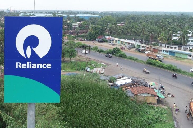 Новини бізнесу - Найбільший НПЗ Індії "відхрестився" від нафти з РФ після погроз Трампа