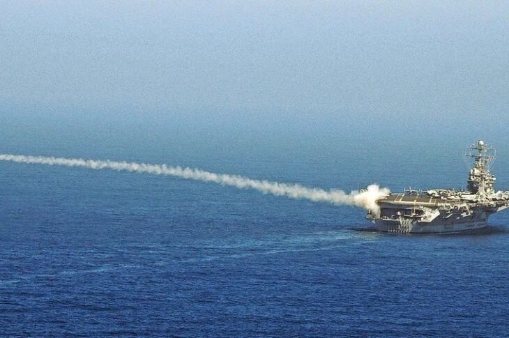 Новини світу - США перекидають авіаносну групу на Близький Схід - ЗМІ