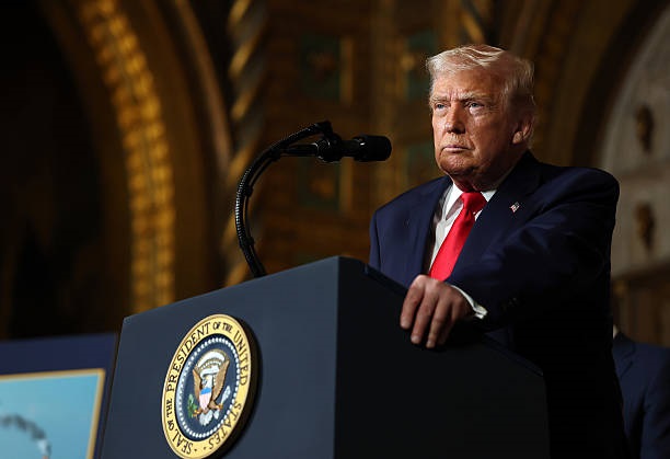 Новини світу - Трамп пообіцяв прискорити виробництво зброї для союзників
