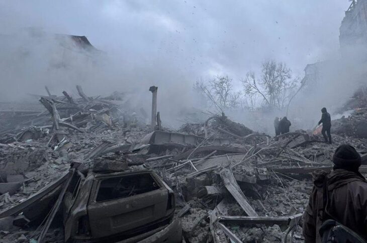 Новини України - Удар по Харкову: під завалами шукають 5 людей