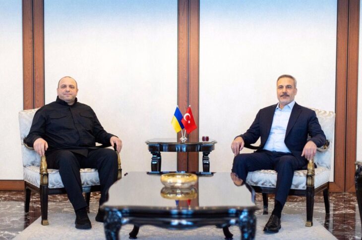 Новини світу - Умєров обговорив безпекову ситуацію з главою МЗС Туреччини